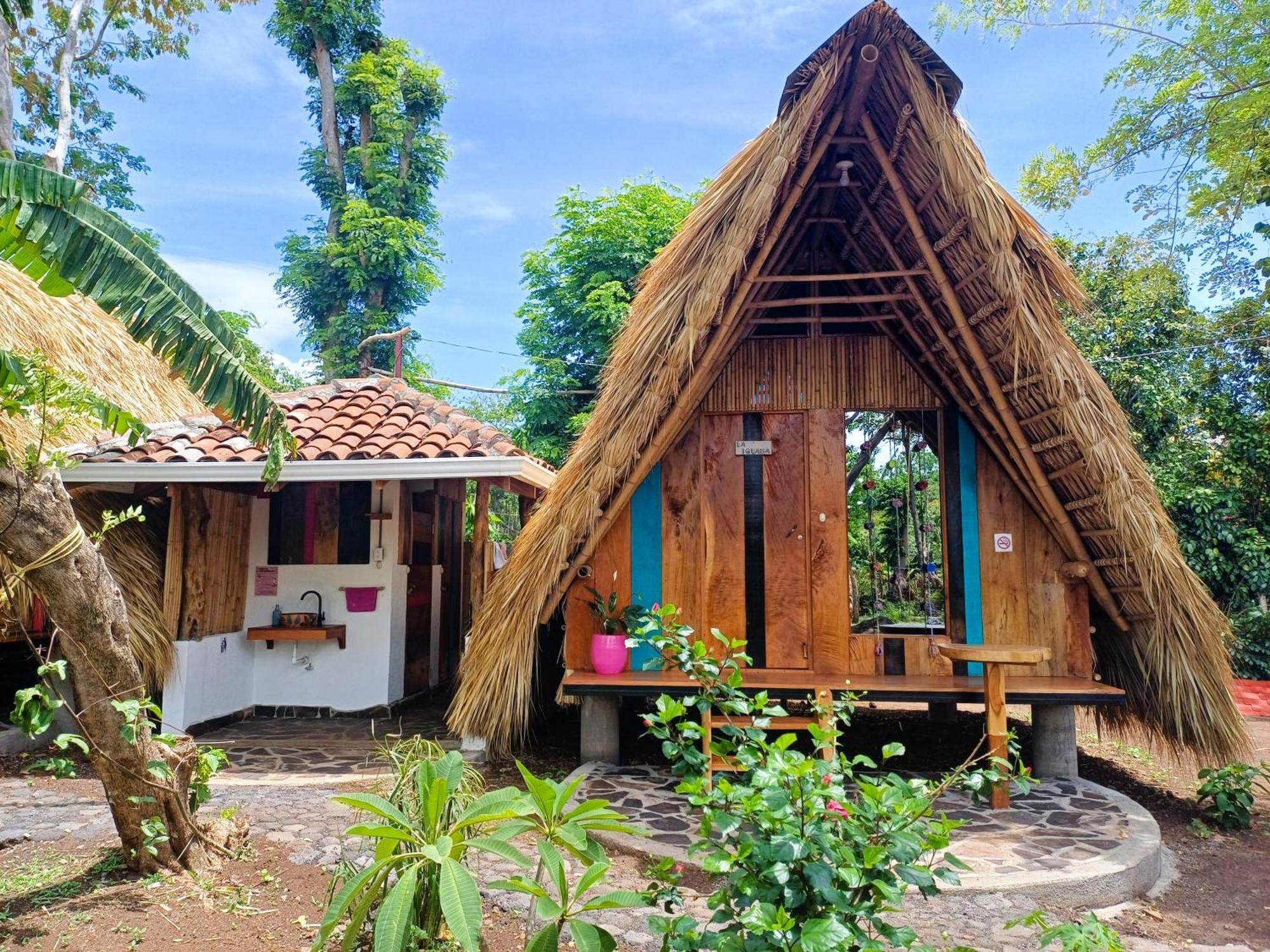 La Urraca Loca Hostel Balgue Bagian luar foto